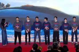电影《蛟龙行动》官宣大年初一上映，东方影都震撼置景令演员赞不绝口图片