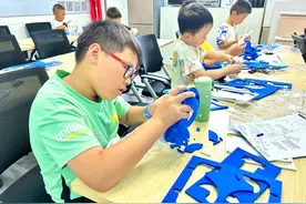 制作“水陆两栖车”？这些学生厉害了→图片