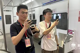 每天都有四个剧组在拍短剧 杭州临平这个影视拍摄基地有何魅力?图片