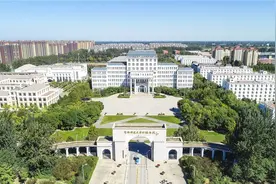 首都师范大学科德学院航拍全景图片