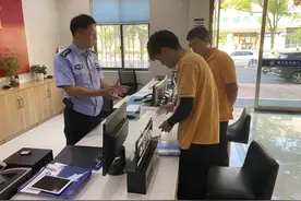 网购一条小蛇当“宠物”，收到后才发现大有来头，而卖家已失联图片