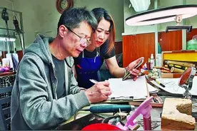 牙雕平刻：以刀为笔“刻”丹青图片