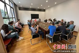 崇州：“仁里五格化”民主协商议事 助力拆迁安置小区架空层改造可感可及图片