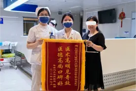 “老糖友”脚趾烂掉险截肢，跨省来湘成功保足图片