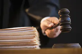 抚养费给多了？父亲起诉五岁儿子要求返还3万，法院：作为父亲，应成为幼子榜样和依靠图片