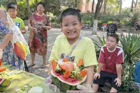 河马“京津”22周岁啦，济南动物园为它庆生 |“泉”在济南过暑假图片