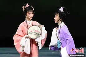 诗韵越剧《织造府》南京上演 讲述曹雪芹创作《红楼梦》心路历程图片