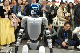 宇树科技机器人，解锁新技能！图片