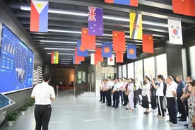 高温下的聚焦——在怀国省市人大代表专题视察怀化国际陆港建设情况侧记图片