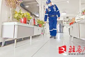 白蚁入室居民慌“蛟龙”义务消杀忙图片