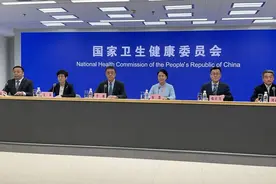 空腹可以喝牛奶吗？国家卫健委新闻发布会答封面新闻图片