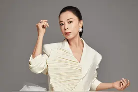 “小霞”黄绮珊：再唱青春，懂得留白｜专访图片