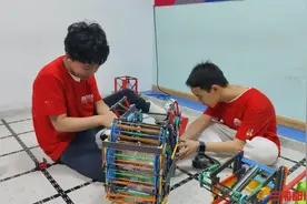 3年获11项一等奖，长沙12岁少年将赴美角逐“机器人奥运会”图片