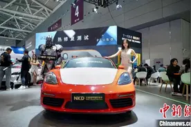 九州汽车生态博览会在深圳开幕 隐形车衣亮相受青睐图片