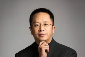 周鸿祎携三份提案上“两会” 建议鼓励兼具“AI和安全”能力的企业发挥更大作用图片