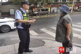 天津“姐姐”办理入住闹误会，南京民警协调帮化解难题图片