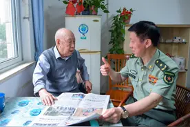搪瓷杯用40年、不舍得花几元买新毛巾......97岁老党员交纳100万元特殊党费图片