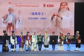 豫剧沉浸式演出感动重庆观众图片