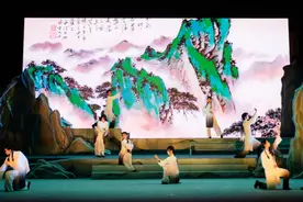 上海校园大师剧主角首现大画家，这位“竹王”甘为教学终吾生、塑个顶天立地人图片