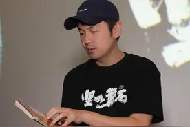 电影《坚如磐石》济南路演，雷佳音被赞“磐石夏雨荷”图片