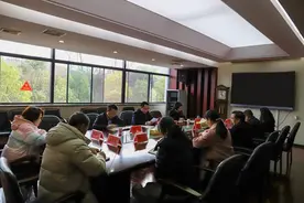 刘静到省高校干部培训中心（中共湖南省委教育工委党校）调研图片