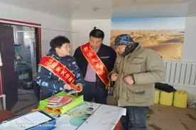 阿拉善盟各地各部门开展“宪法进农牧区、进社区”主题宣传活动图片