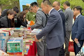 北京1400家中介门店成募捐点，可捐书给西部儿童图片