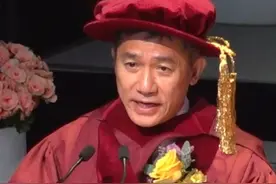 梁朝伟获港科大荣誉博士，分享成为好演员的秘密，自称进入演艺生涯最后阶段图片