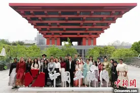 “Z世代”留学生沪上体验“中式华服”图片