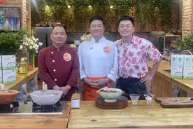 四川绵阳厨师郭彪亮相央视做冒菜 一个人吃是满足，一群人吃更幸福图片