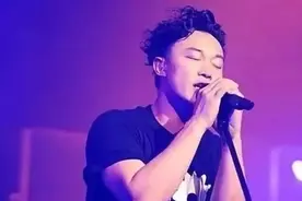 【每日听首粤语歌】陈奕迅和黄伟文的这首默契之作，拿下十大华语金曲奖！图片