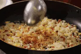 一碗剩米饭，男子吃进ICU！紧急提醒：这种毒素，126℃高温、加热90分钟才能去除！图片
