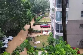 速览暴雨后福州各地积水内涝实况图片