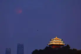 “十五的月亮十六圆”，今天22时前北京城区宜赏“超级月亮”图片