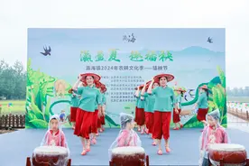 “瀛盈夏 趣插秧”北京大兴瀛海镇插秧节促农文旅融合发展图片