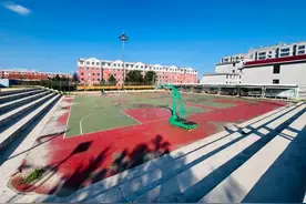 敦化市大石头镇多功能运动场投入使用图片