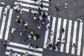 日本发布过劳死白皮书，超四成受访者每日睡眠不足6小时图片