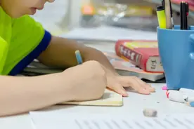 一道小学数学题，竟让医生“联名发声”？图片