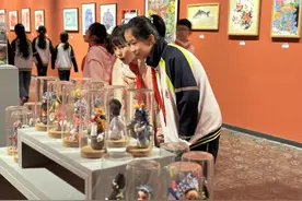 艺教融合，三年始成 我市青少年美育成果集中亮相青岛市美术馆图片