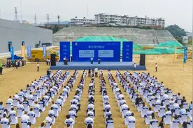 云仓“链”出新“橙”色 秭归脐橙首家云仓综合供应链基地投入使用图片