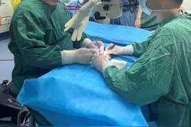 泰安男子遭遇车祸，耳朵被齐根削掉！医生接力续接断耳图片