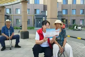 感党恩、听党话、跟党走 | 鸿盛社区开展铸牢中华民族共同体意识宣讲活动图片