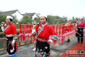 贵州长顺：趣味活动欢庆“四月八”图片