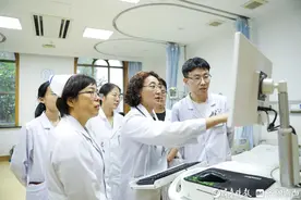 小伤口引发大危机！烟台一农妇劈柴时损伤手指引发破伤风险丧命图片