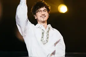 周传雄接受《环球时报》专访：《黄昏》创作于人生低谷，带我走向高峰图片