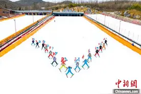 湖南张家界“冬游”升温 冰雪运动释放新动能图片