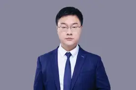 劝架的比亚迪车主找到了！他说：“杭州很有温度，我不想让谣言抹黑它”图片