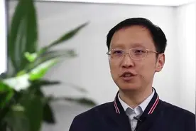 头部企业为何纷纷接入DeepSeek模型？现象级合作背后蕴藏发展新趋势→图片