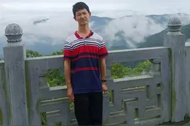 百米赛道上，广水脑瘫少年踮着脚奋力向前图片