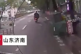 三轮车侧翻，公交驾驶员仗义出手相助图片